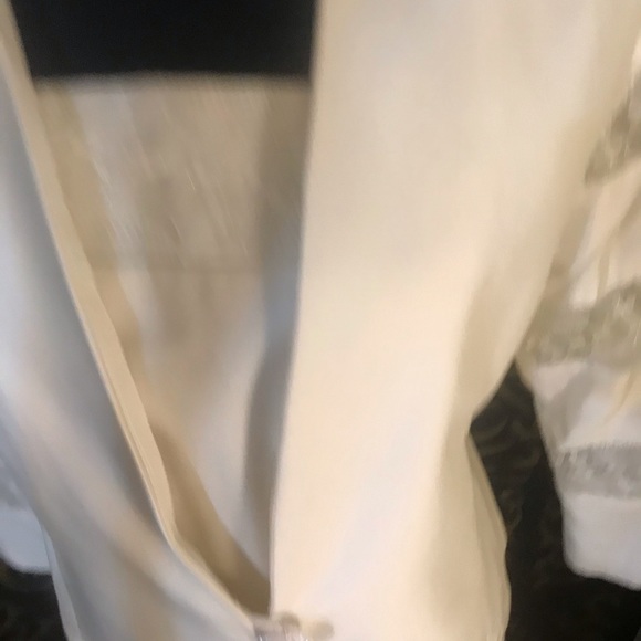 Suit - Picture 4 of 10